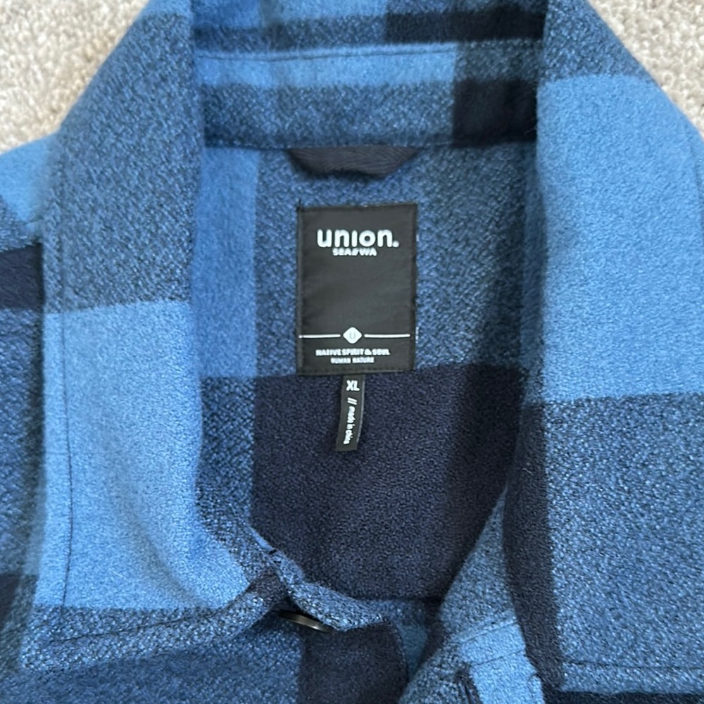 Men's Blue Checkered Jacket - Picture 2 of 4